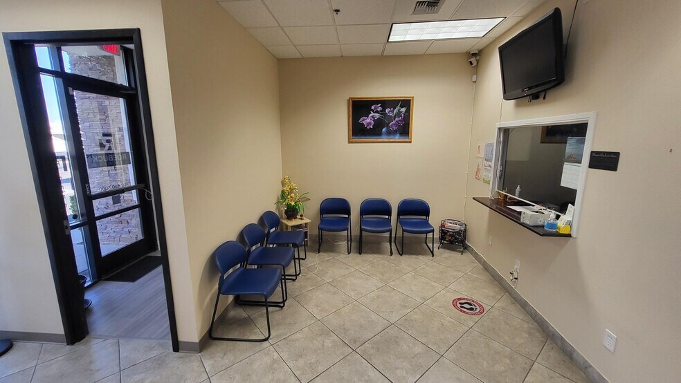 More Photos Of 2610-2620 S Jones Blvd, Las Vegas Medical For Sale