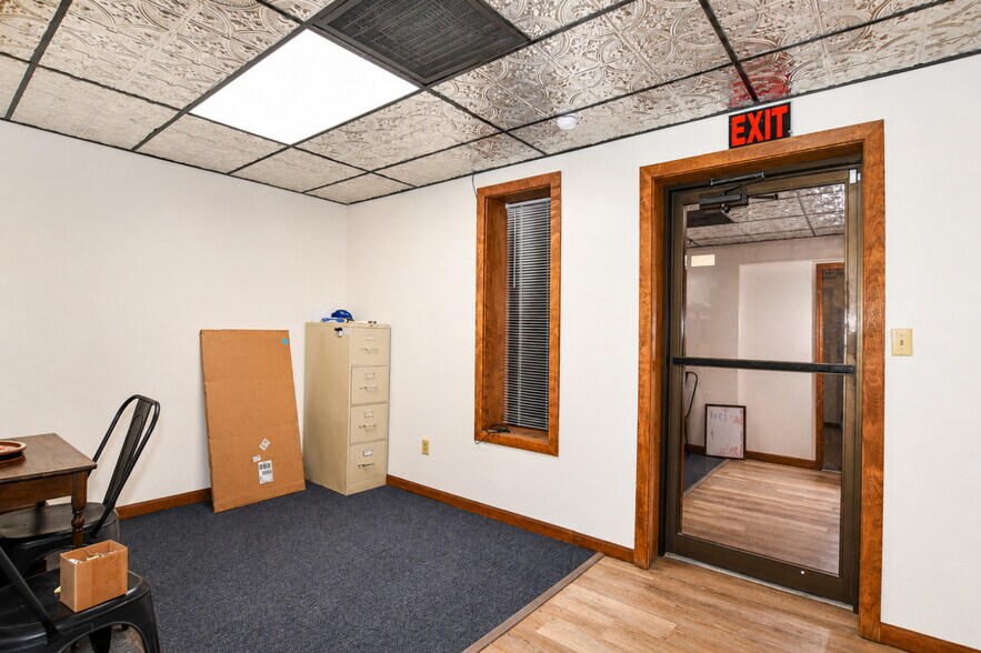 More Photos Of 1422 8th Ave, Greeley Office For Sale
