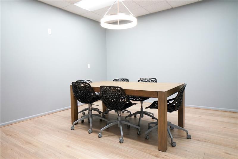 More Photos Of 10431 Perry Hwy, Wexford Office For Sale