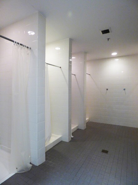 More Photos Of 553 Beckett Rd, Swedesboro Health Club For Lease