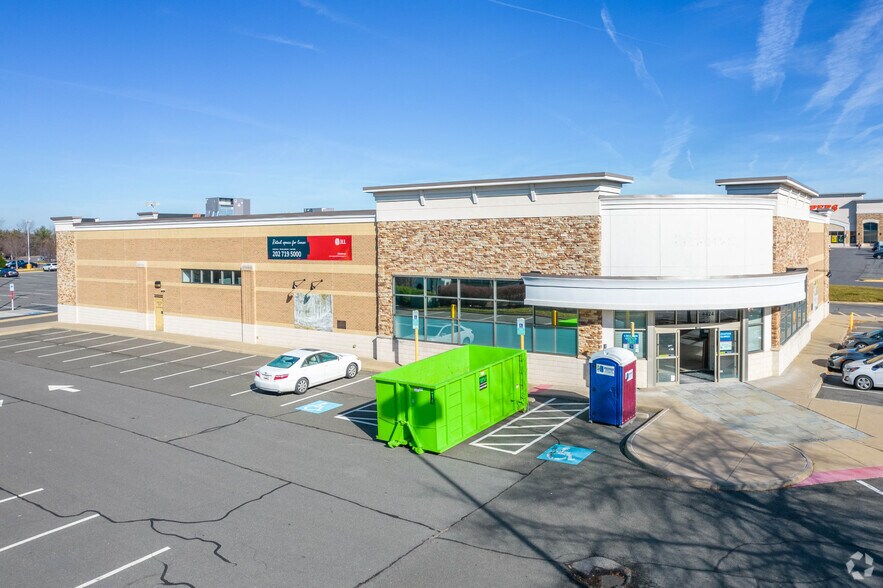 More Photos Of Dumfries Rd, Dumfries Unknown For Lease