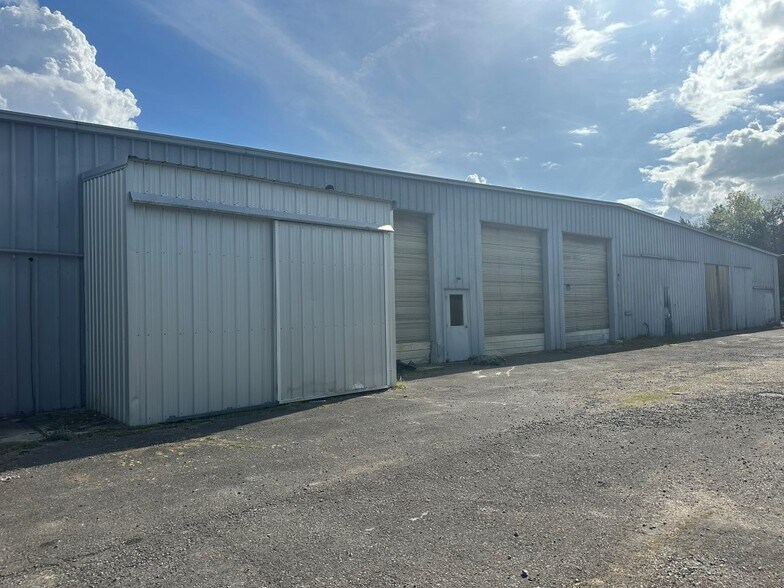 More Photos Of 1662 Murfreesboro Rd, Woodbury General Retail For Sale