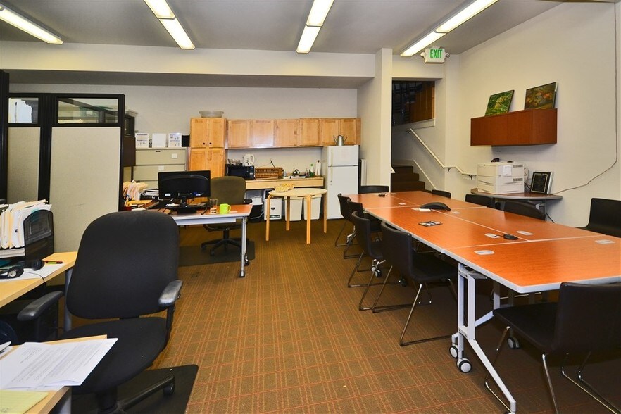 More Photos Of 217-243 W Richmond Ave, Richmond Office Residential For Lease