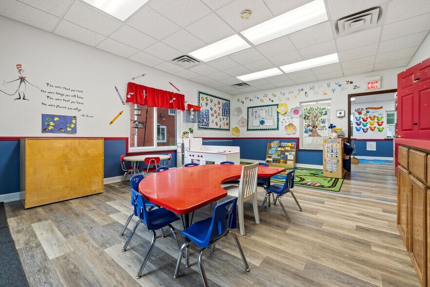 More Photos Of 7739 Clyde Rd, Fenton Specialty For Sale