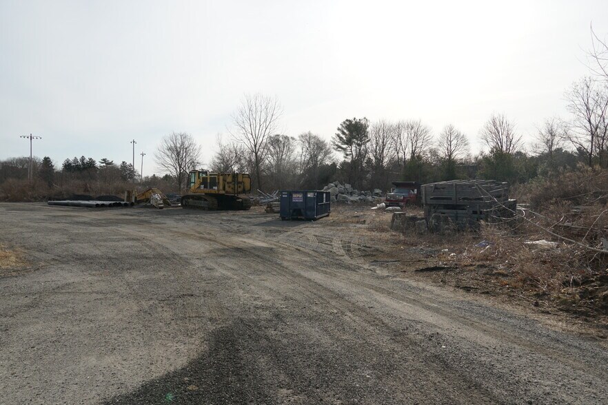 More Photos Of 160 Middleboro Ave, East Taunton Warehouse For Lease