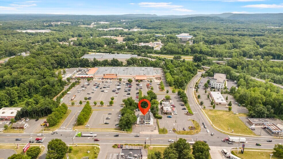 More Photos Of 1842 Meriden Waterbury Tpke, Southington Office For Sale