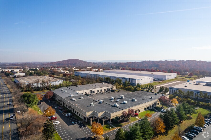 More Photos Of 57 S Commerce Way, Bethlehem Light Manufacturing For Lease