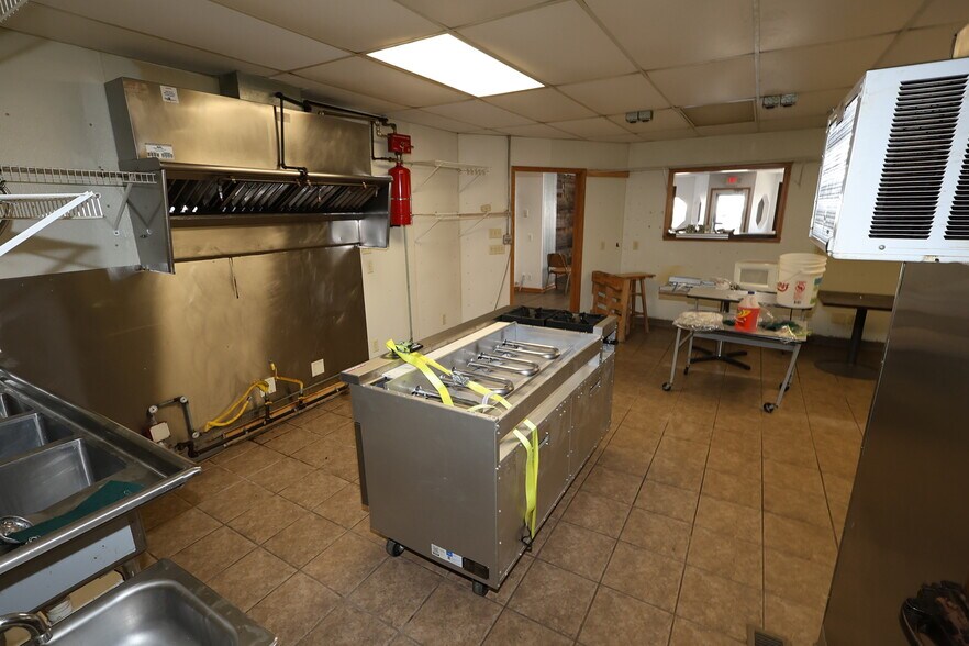 More Photos Of 101 W Main St, Syracuse Storefront Retail Residential For Sale