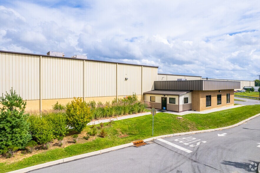 More Photos Of 190 Strykers Rd, Phillipsburg Warehouse For Lease