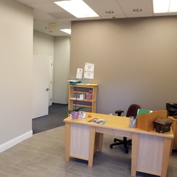 More Photos Of 1507 Park Center Dr, Orlando Office For Lease
