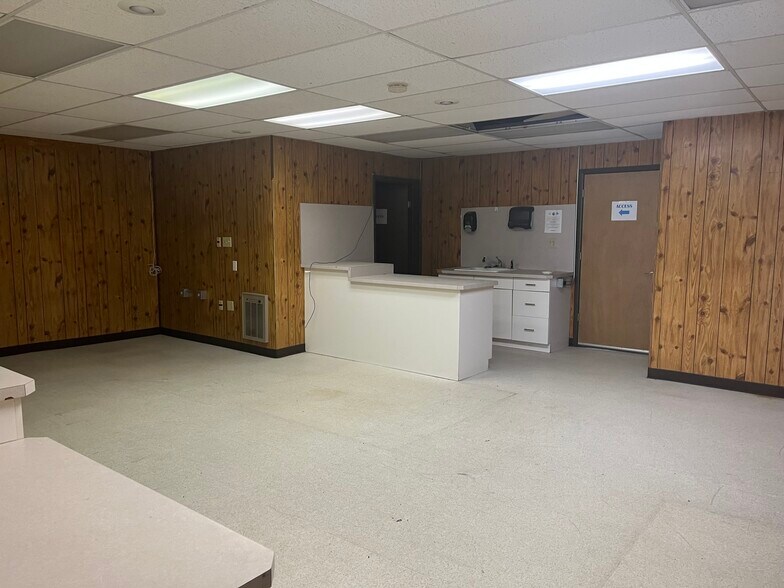 More Photos Of 1230 N Skyline Dr, Idaho Falls Warehouse For Lease