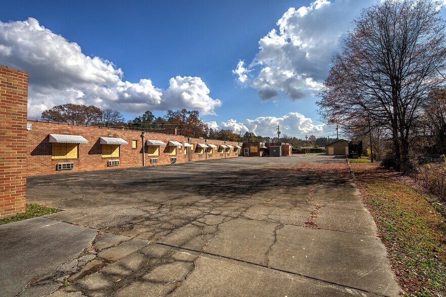 More Photos Of 148 Cason Rd, Cedartown Flex For Sale