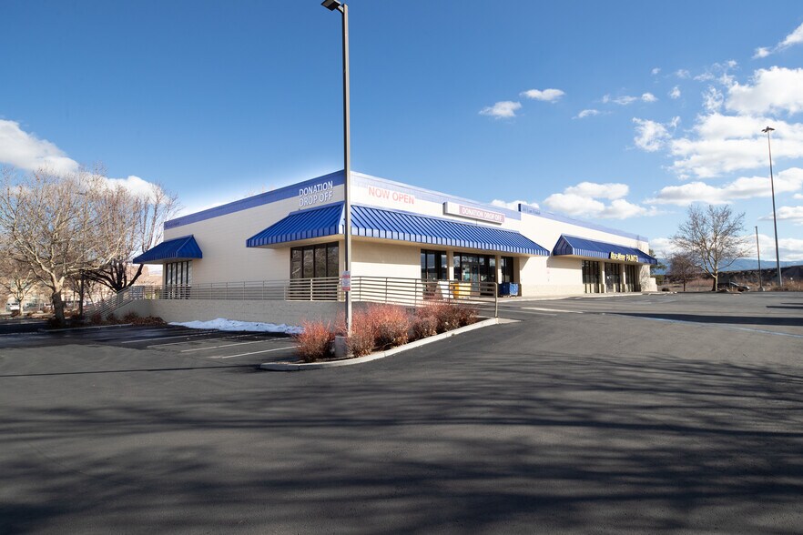 More Photos Of 80 E Patriot Blvd, Reno Freestanding For Lease