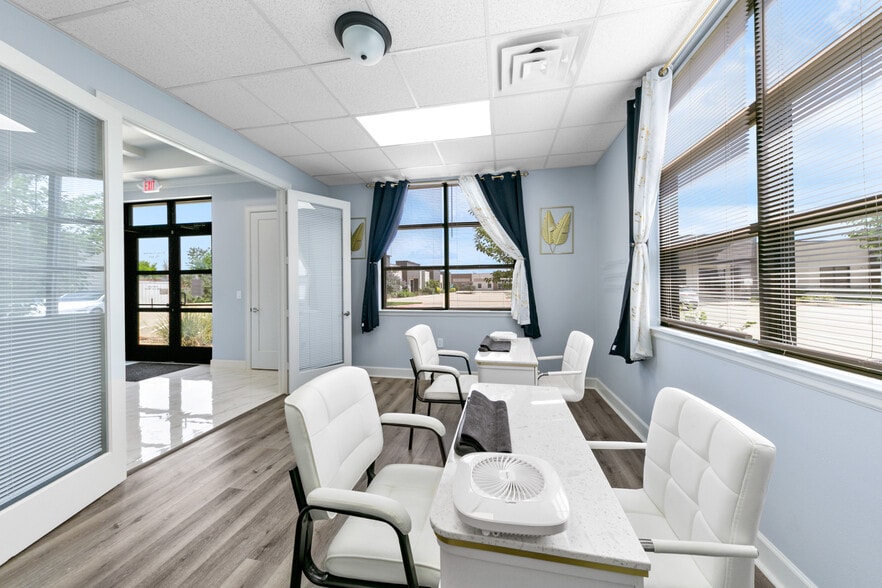 More Photos Of 8118 Fry Rd, Cypress Medical For Lease