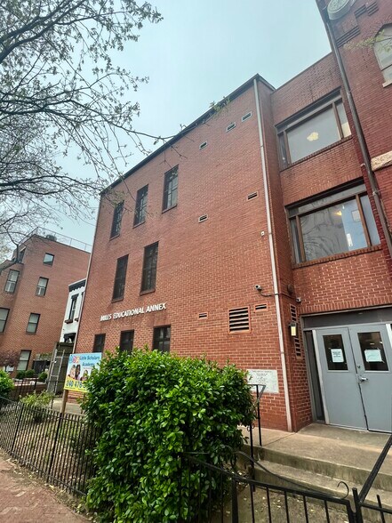 More Photos Of 1546 5th St NW, Washington Specialty For Sale