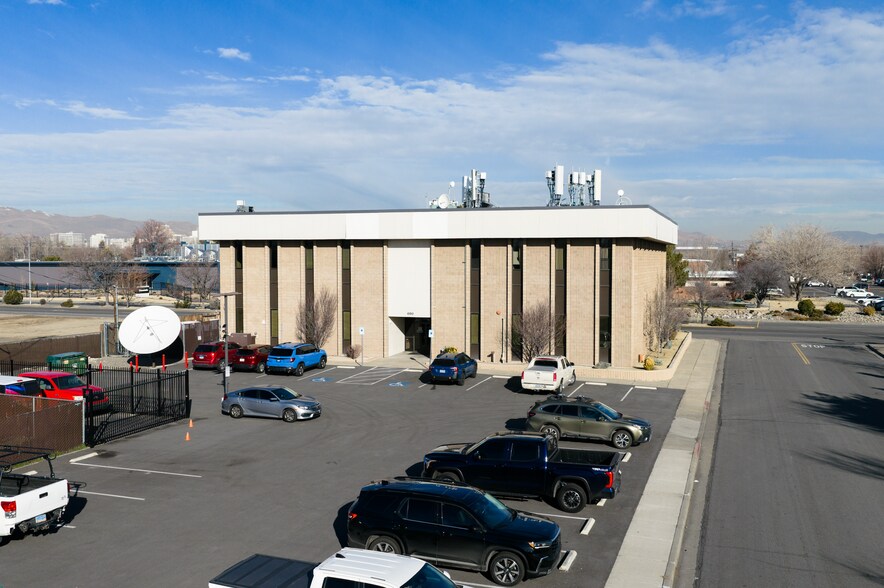 Primary Photo Of 690 E Plumb Ln, Reno Office For Lease