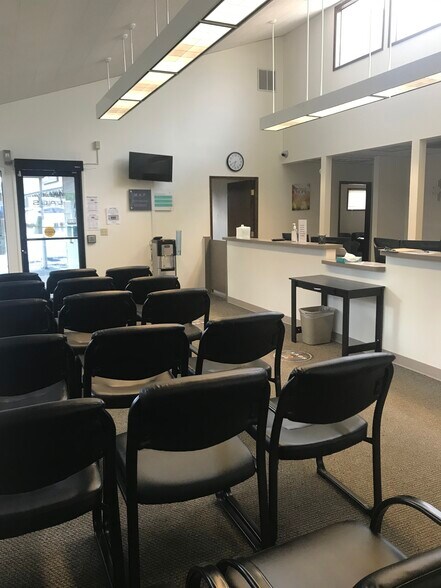 More Photos Of 17175 SW Tualatin Valley Hwy, Beaverton Unknown For Lease