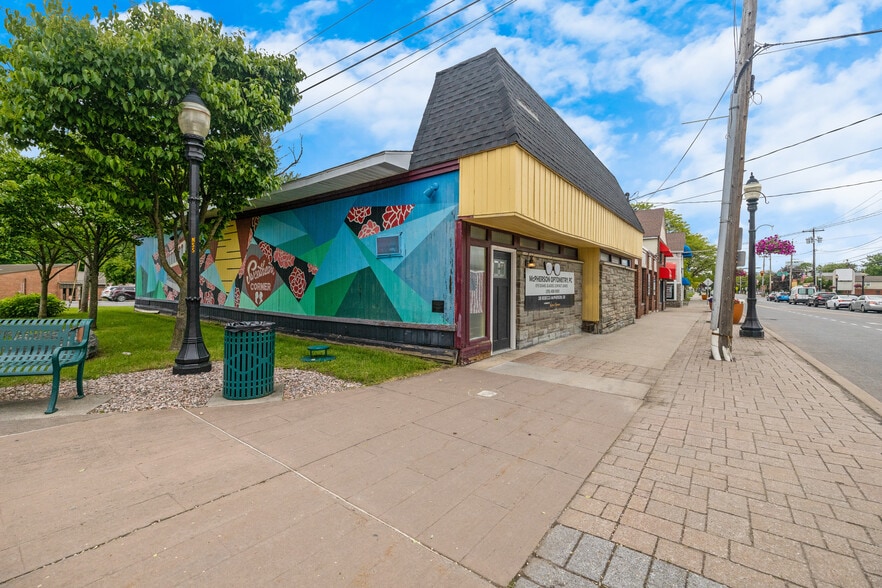 Primary Photo Of 105 N Main St, North Syracuse Medical For Sale
