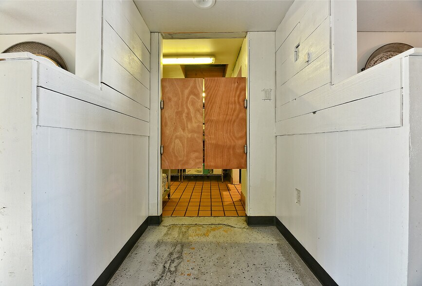 More Photos Of 1213 W Main St, Medford Restaurant For Sale