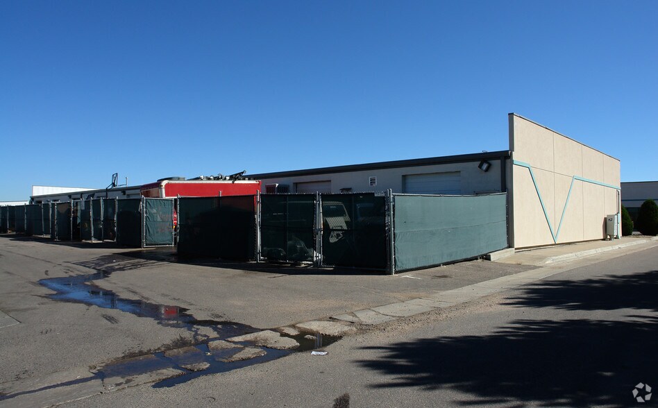 More Photos Of 332 Norfolk St, Aurora Warehouse For Sale