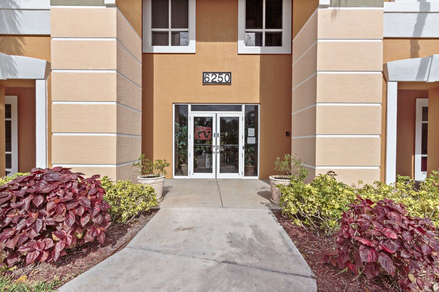 More Photos Of 6250 Coral Ridge Dr, Coral Springs Medical For Lease