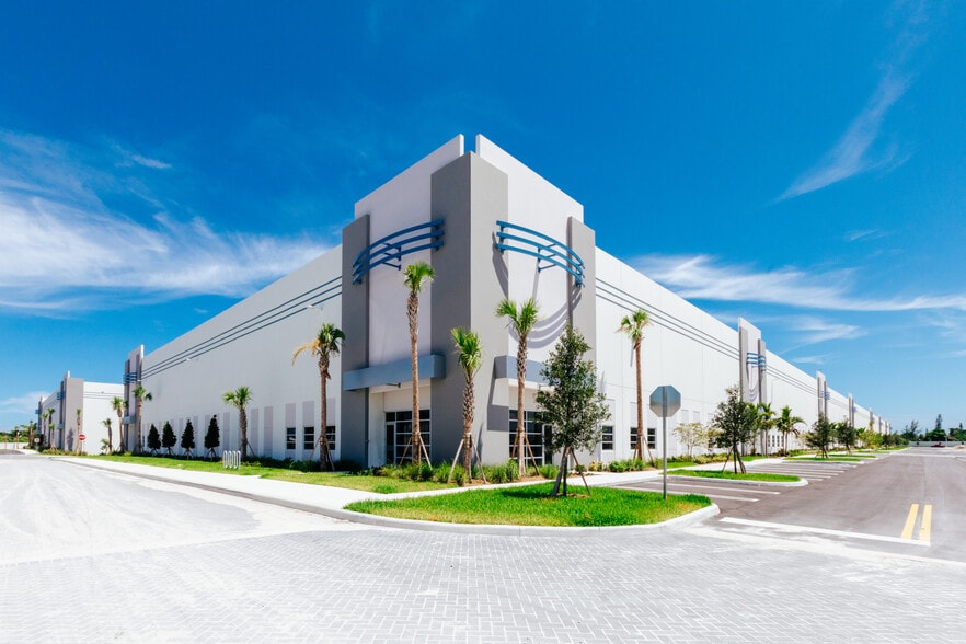 More Photos Of 1240-1270 NE 48th St, Pompano Beach Unknown For Lease