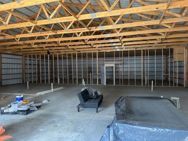 More Photos Of 248 Cosden Ave, Shidler Industrial For Sale