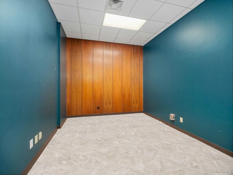 More Photos Of 622 S Calhoun St, Fort Wayne Office For Sale