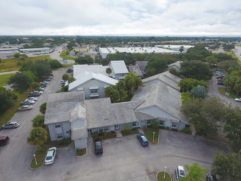 More Photos Of 1505 Tamiami Trl S, Venice Medical For Lease
