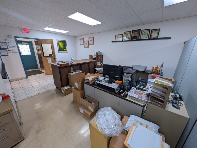 More Photos Of 1320 N School St, Honolulu Office For Sale