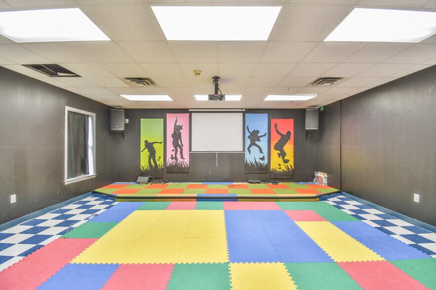 More Photos Of 1400 Grayson Hwy, Lawrenceville Religious Facility For Sale