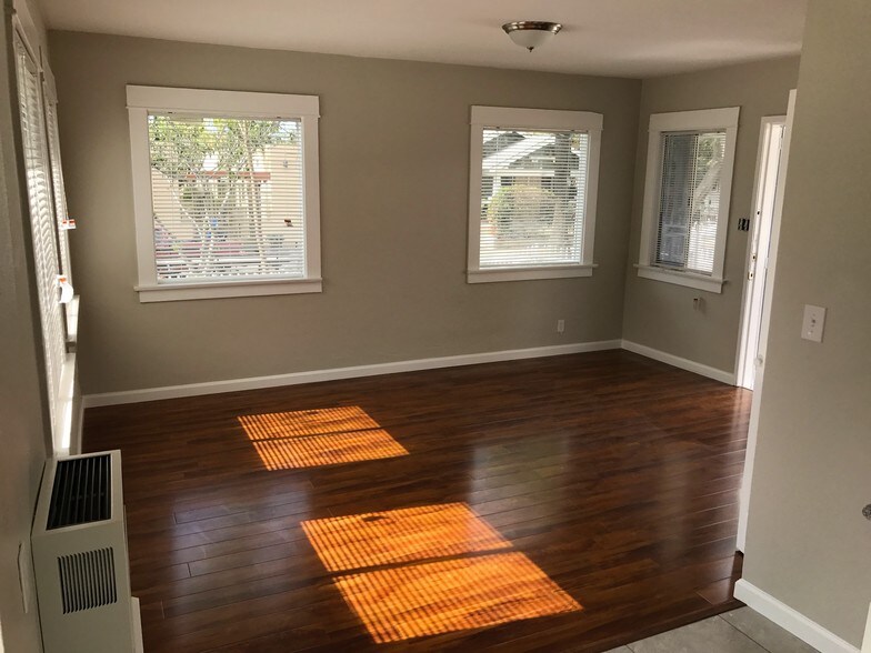 More Photos Of 740-746 Daisy Ave, Long Beach Apartments For Sale
