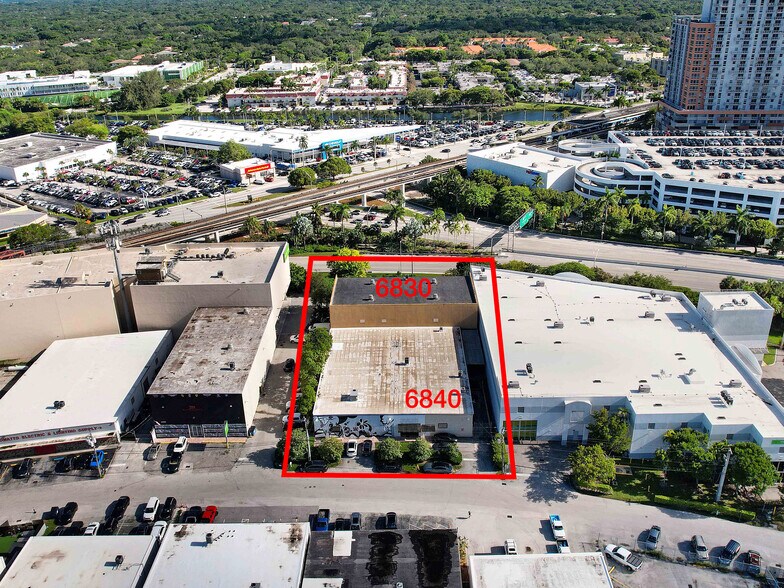 Primary Photo Of 6830-6840 SW 81st Ter, Miami Warehouse For Lease