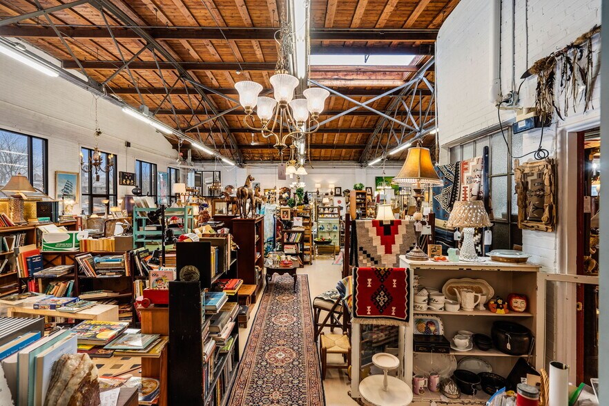 More Photos Of 47 S Main St, Ipswich Storefront Retail Residential For Sale