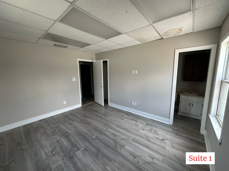 More Photos Of 5500 N Davis Hwy, Pensacola Medical For Sale