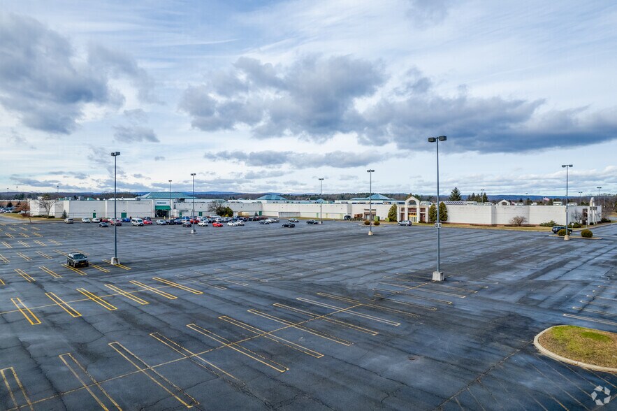 More Photos Of 3065 Route 50, Saratoga Springs General Retail For Lease