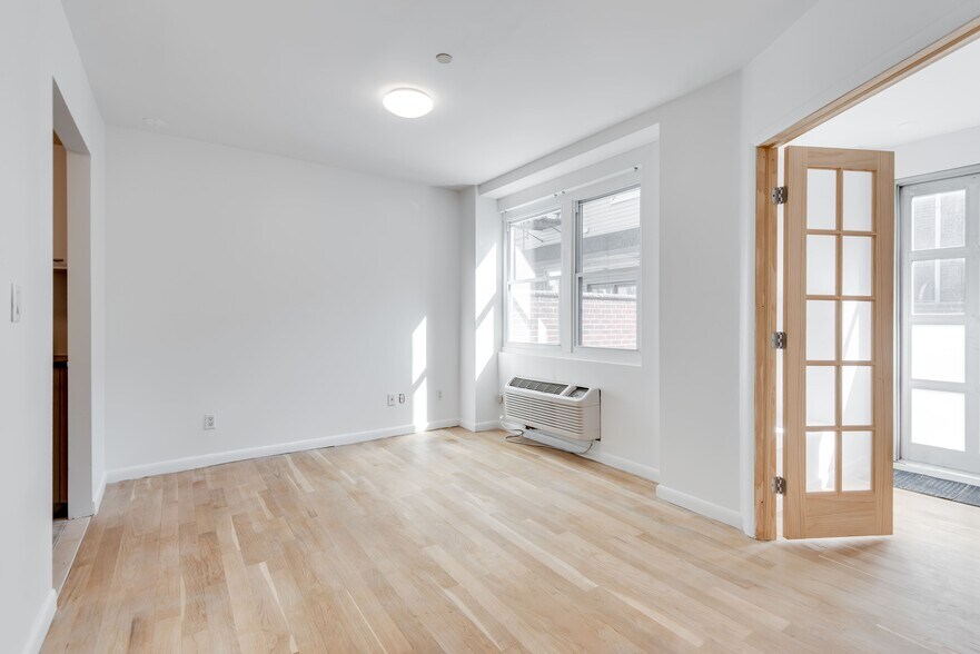 More Photos Of 518 Meeker Ave, Brooklyn Apartments For Sale