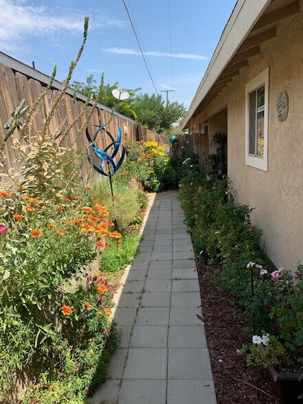 More Photos Of 14015 Spruce St, Hesperia Apartments For Sale