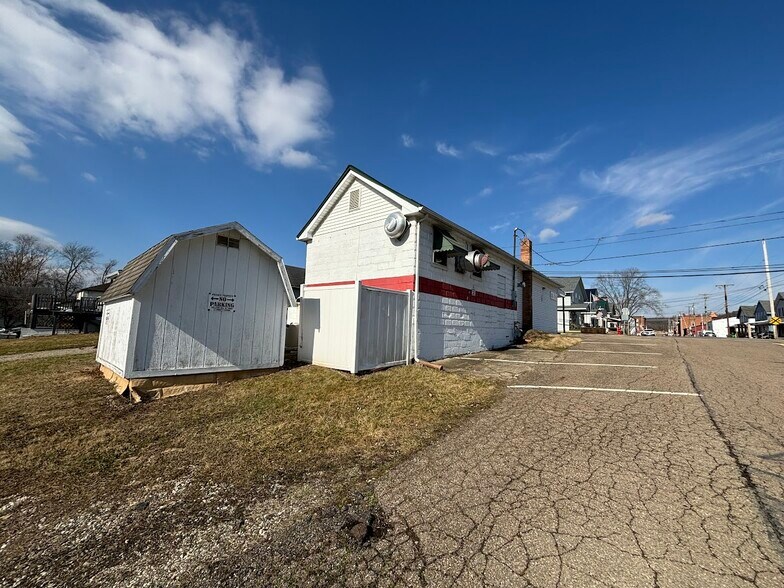 More Photos Of 222 Logan St, Dennison Storefront Retail Office For Sale
