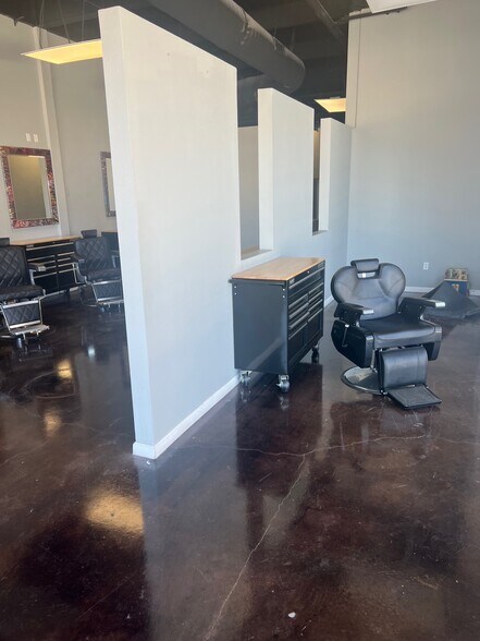 More Photos Of 238 N Loop 1604 E, San Antonio Unknown For Lease