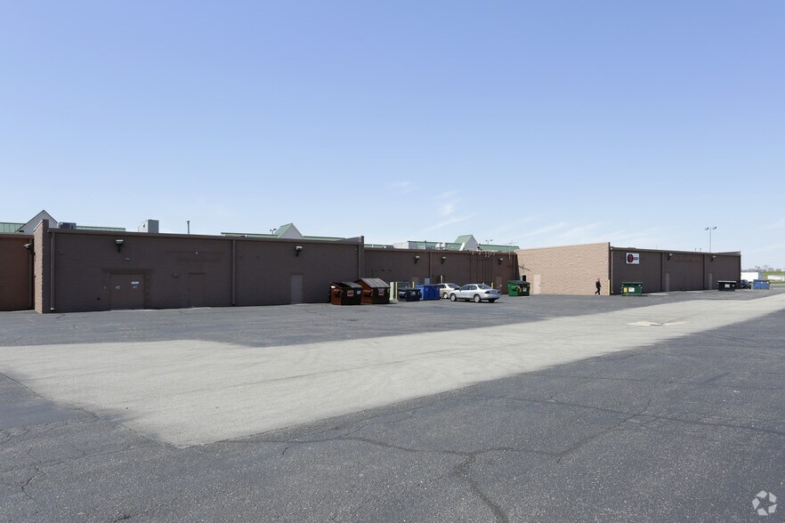 More Photos Of 701 68th St SW, Byron Center Freestanding For Lease