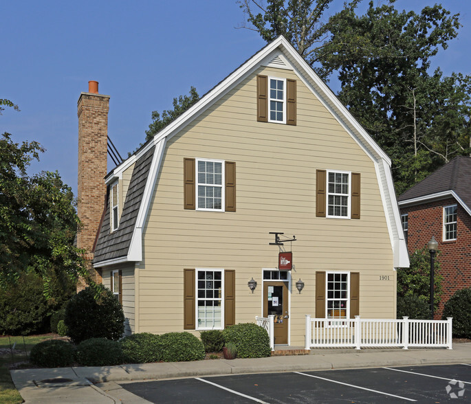 Primary Photo Of 1885 Governor's Pointe Dr, Suffolk Unknown For Lease