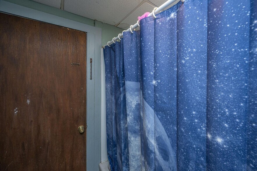 More Photos Of 1267 Trojan Rd, Cross Convenience Store For Sale