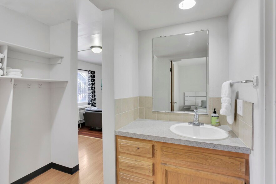 More Photos Of 27 W 8th Ave, Columbus Apartments For Sale