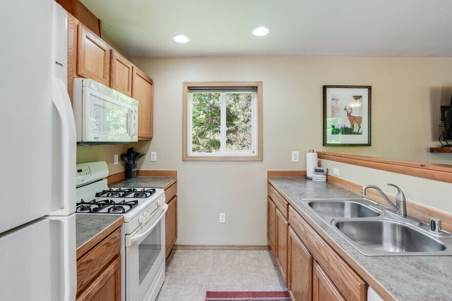 More Photos Of 2291 Highway 141, Trout Lake Hotel For Sale