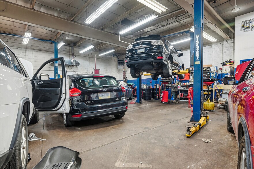 More Photos Of 4225 Main St, Pittsburgh Service For Sale