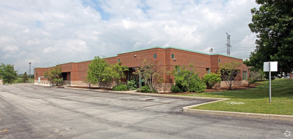 More Photos Of 210 Shields Ct, Markham Office For Sale