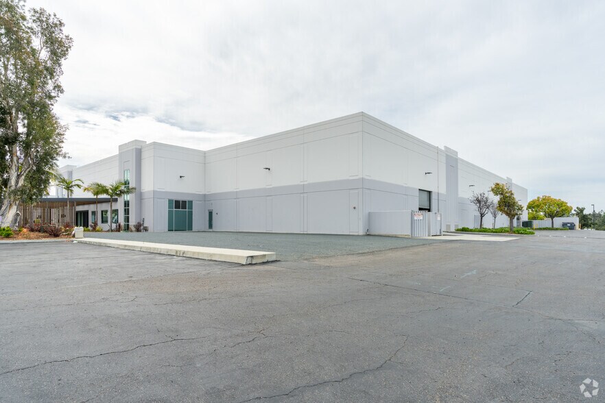 More Photos Of 6215 El Camino Real, Carlsbad Light Manufacturing For Sale
