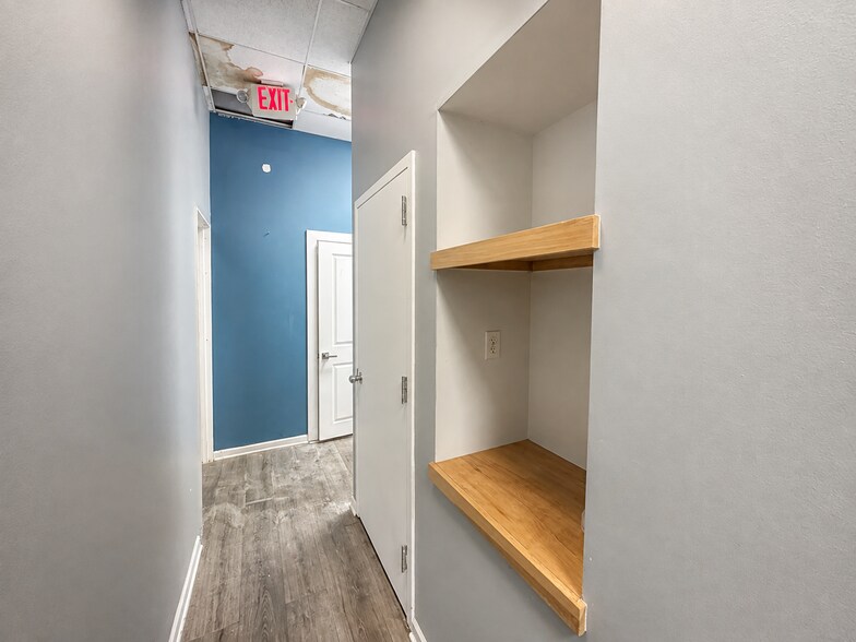 More Photos Of 4519-4523 N Milwaukee Ave, Chicago Apartments For Lease