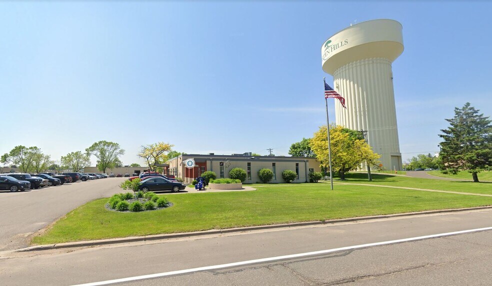 More Photos Of 1200-1212 Red Fox Rd, Arden Hills Medical For Lease
